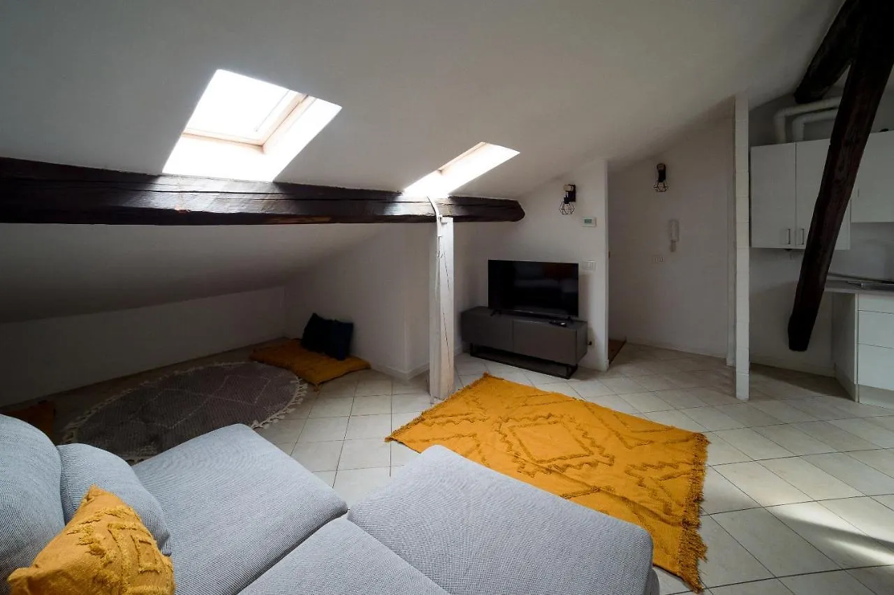 Hbhall Navigli 30 Apartment Milan 0*,  Italy